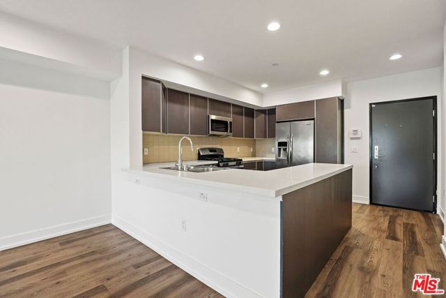 807 Hudson 308, Los Angeles, CA 90038
