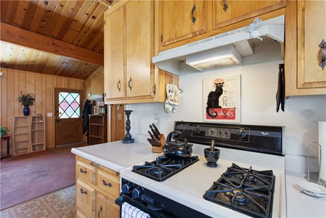 927 W Aeroplane, Big Bear City, CA 92314