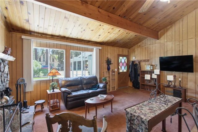 927 W Aeroplane, Big Bear City, CA 92314