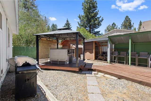 927 W Aeroplane, Big Bear City, CA 92314