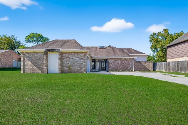 15430 El Padre Drive, Houston, TX 77083