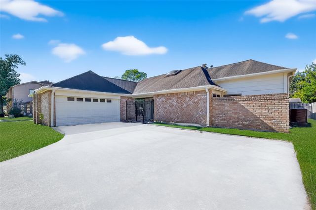 15430 El Padre Drive, Houston, TX 77083