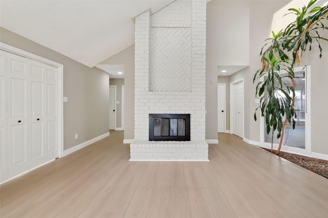 15430 El Padre Drive, Houston, TX 77083