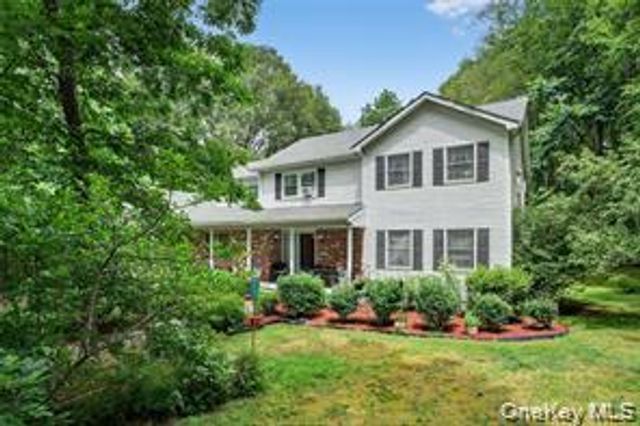 72 Peddler Hill Road, Monroe, NY 10950