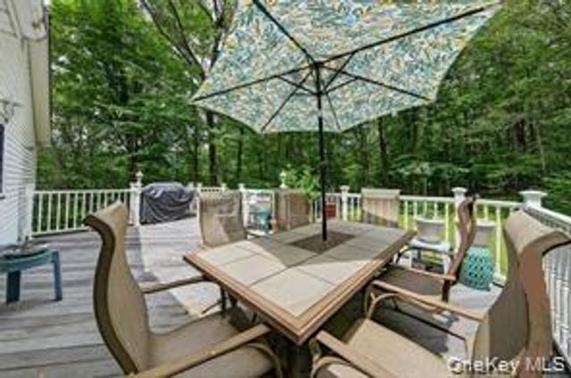 72 Peddler Hill Road, Monroe, NY 10950