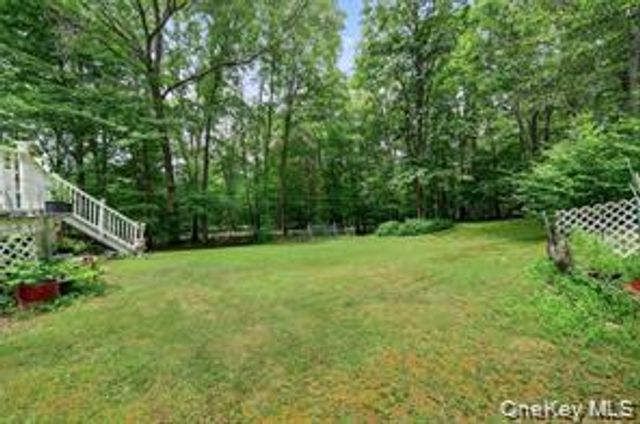 72 Peddler Hill Road, Monroe, NY 10950