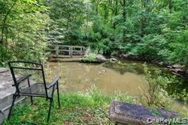 72 Peddler Hill Road, Monroe, NY 10950