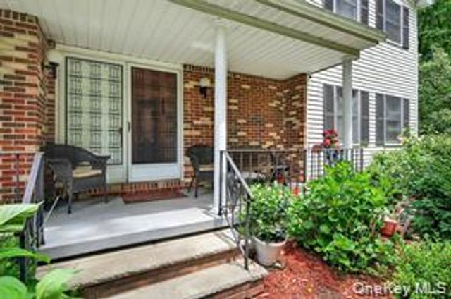 72 Peddler Hill Road, Monroe, NY 10950