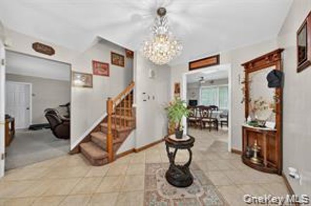 72 Peddler Hill Road, Monroe, NY 10950