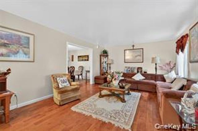 72 Peddler Hill Road, Monroe, NY 10950