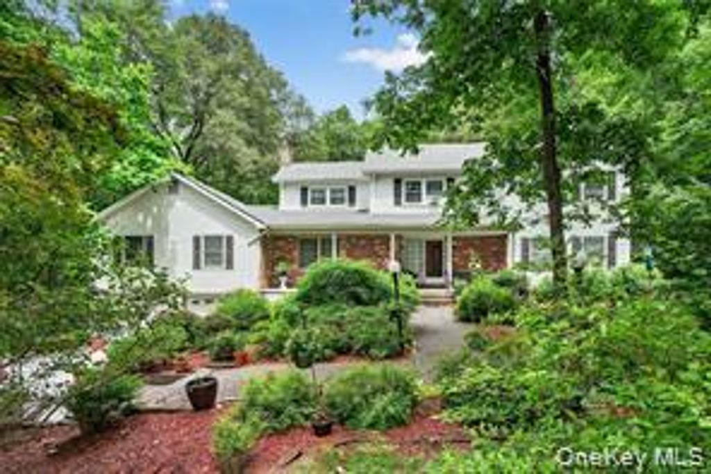 72 Peddler Hill Road, Monroe, NY 10950