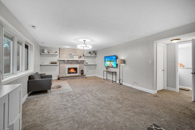 8601 Bethany Lane, Tinley Park, IL 60487