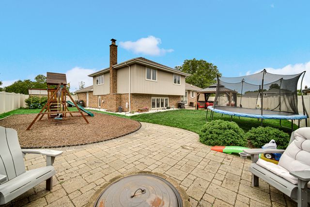 8601 Bethany Lane, Tinley Park, IL 60487