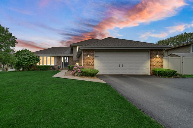8601 Bethany Lane, Tinley Park, IL 60487