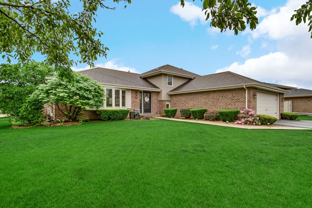 8601 Bethany Lane, Tinley Park, IL 60487