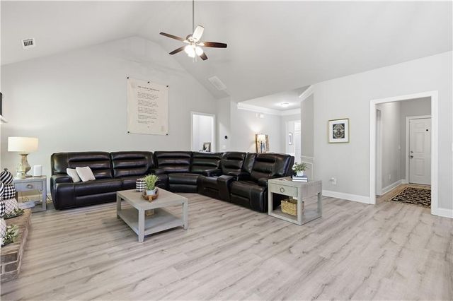 281 Charlotte Drive, Hoschton, GA 30548