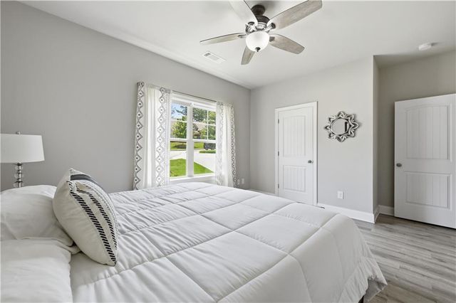281 Charlotte Drive, Hoschton, GA 30548