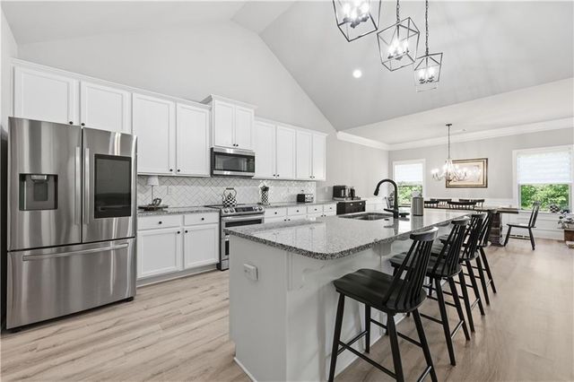 281 Charlotte Drive, Hoschton, GA 30548