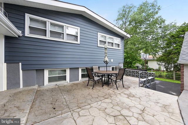 1649 MUHLENBURG DR, Blue Bell, PA 19422