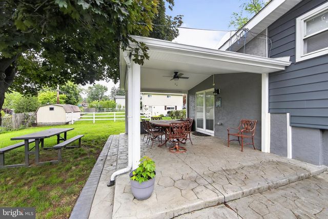 1649 MUHLENBURG DR, Blue Bell, PA 19422