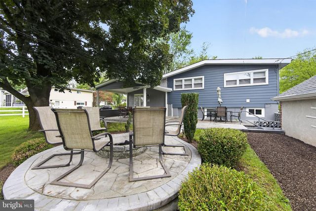 1649 MUHLENBURG DR, Blue Bell, PA 19422