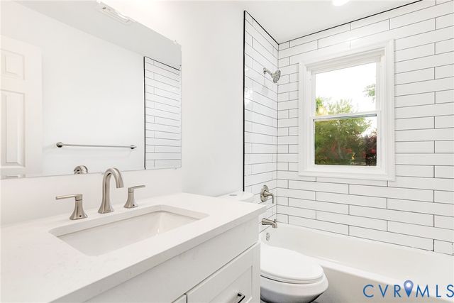 4 W Jerald St, Highland Springs, VA 23075