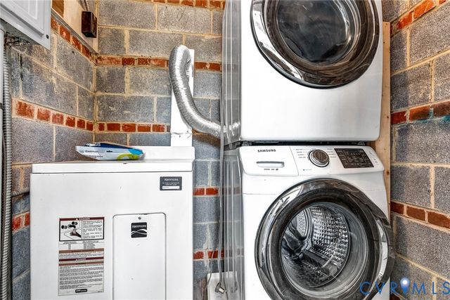 4 W Jerald St, Highland Springs, VA 23075