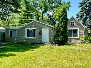 308 N Clifton Avenue, Elgin, IL 60123
