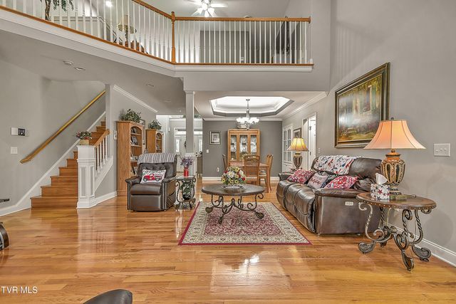 1139 Waterbrooke Lane, Johnson City, TN 37604