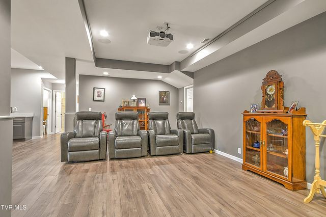 1139 Waterbrooke Lane, Johnson City, TN 37604