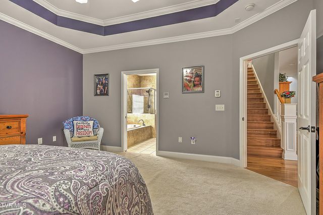 1139 Waterbrooke Lane, Johnson City, TN 37604