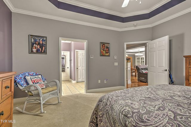 1139 Waterbrooke Lane, Johnson City, TN 37604