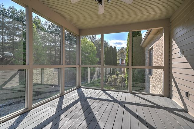 1139 Waterbrooke Lane, Johnson City, TN 37604