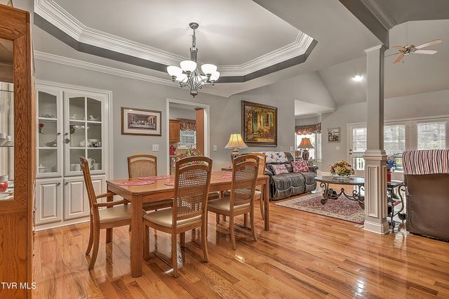 1139 Waterbrooke Lane, Johnson City, TN 37604