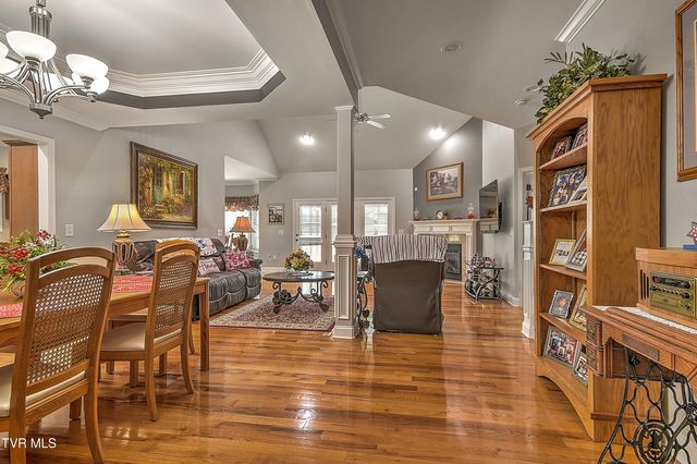 1139 Waterbrooke Lane, Johnson City, TN 37604