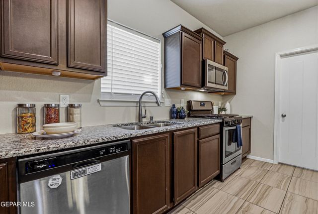 3197 Mansour Farah Street, El Paso, TX 79938