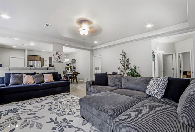 3197 Mansour Farah Street, El Paso, TX 79938