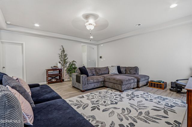 3197 Mansour Farah Street, El Paso, TX 79938
