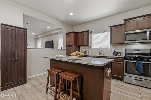 3197 Mansour Farah Street, El Paso, TX 79938