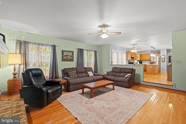 6705 ROCK FALL CT, Clifton, VA 20124