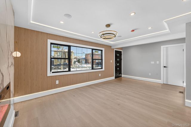 147-72 huxley Street, Rosedale, NY 11432