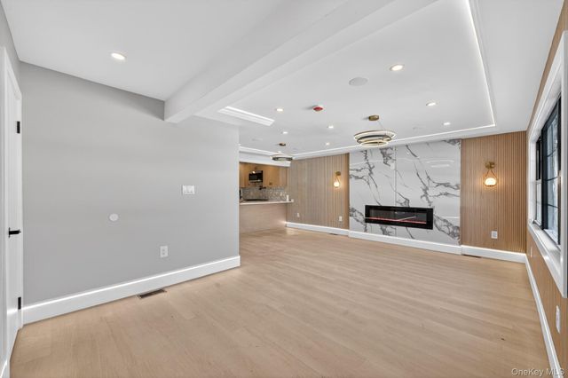 147-72 huxley Street, Rosedale, NY 11432