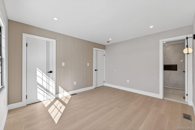 147-72 huxley Street, Rosedale, NY 11432