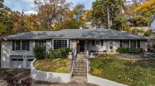 9 Broadview Drive, Little Rock, AR 72207