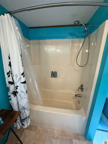 1473 Watson Rd, Murray, KY 42071