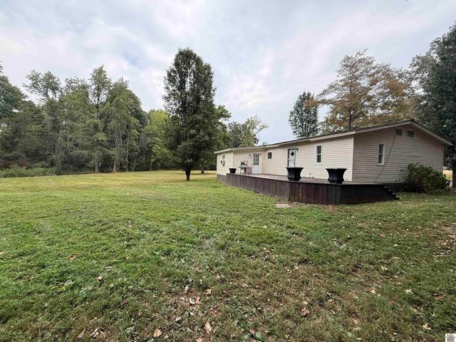 1473 Watson Rd, Murray, KY 42071