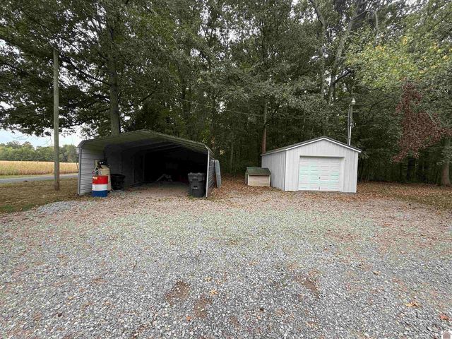 1473 Watson Rd, Murray, KY 42071