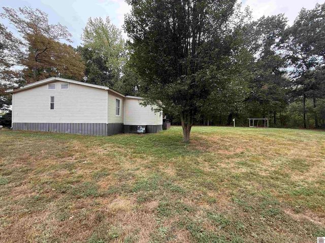 1473 Watson Rd, Murray, KY 42071