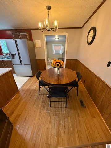 1473 Watson Rd, Murray, KY 42071