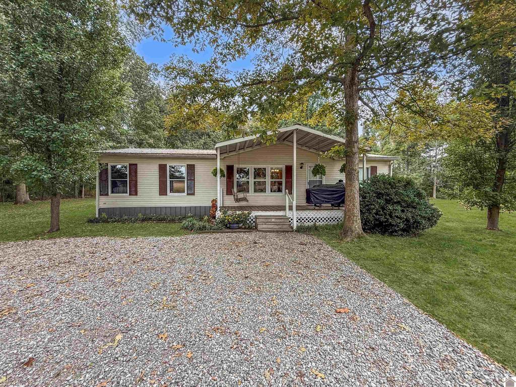 1473 Watson Rd, Murray, KY 42071